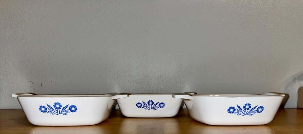 Set of 4 Vintage CorningWare P-41 Petite Pans – Blue Cornflower – Lid-Free